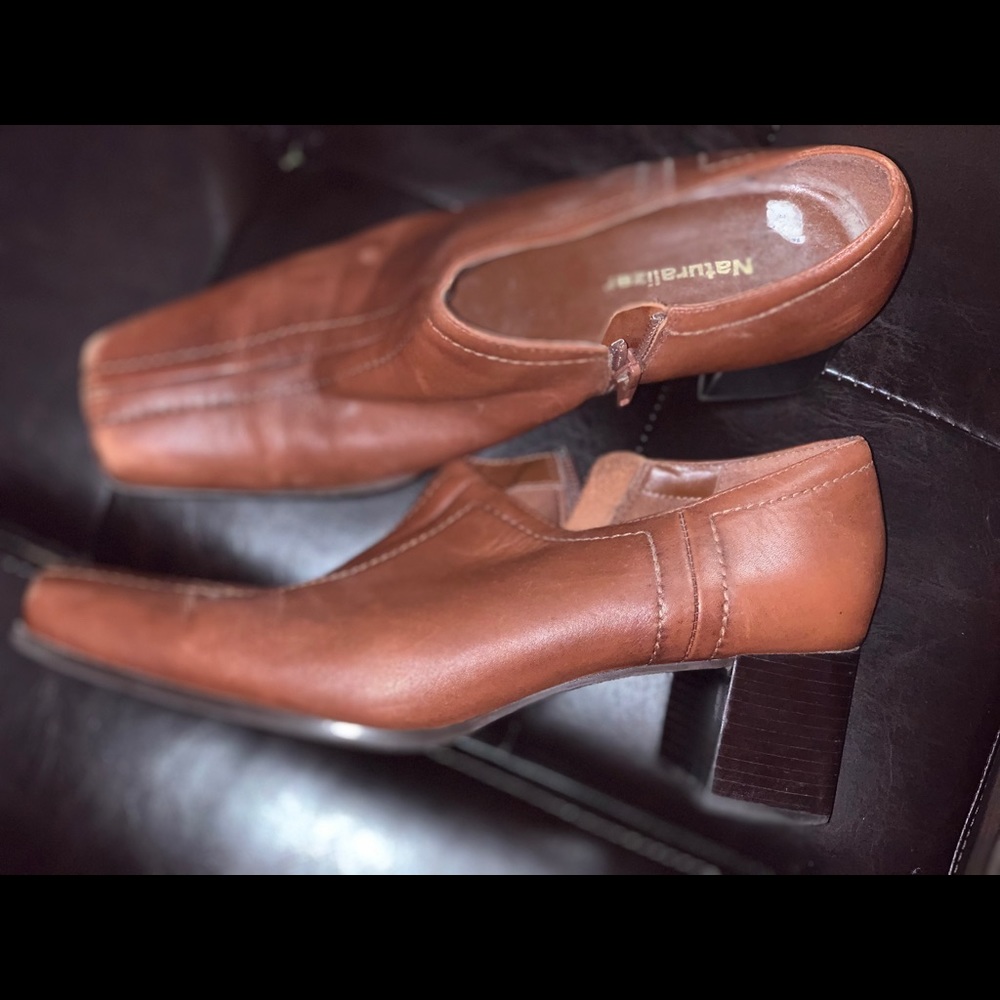 Naturalizer Women Cognac leather bootie size 9.5